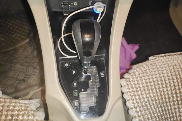 Used Soueast V5 Lingzhi 2012 1.5L CVT Flagship Edition Gear Lever