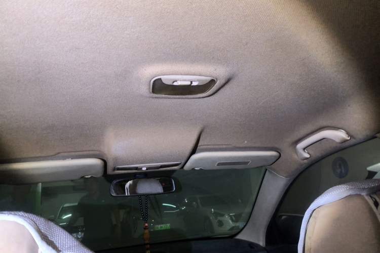 Used Soueast V5 Lingzhi 2012 1.5L Manual Comfort Edition Headliner