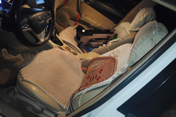 Used Soueast V5 Lingzhi 2012 1.5L CVT Flagship Edition Left Front Seat