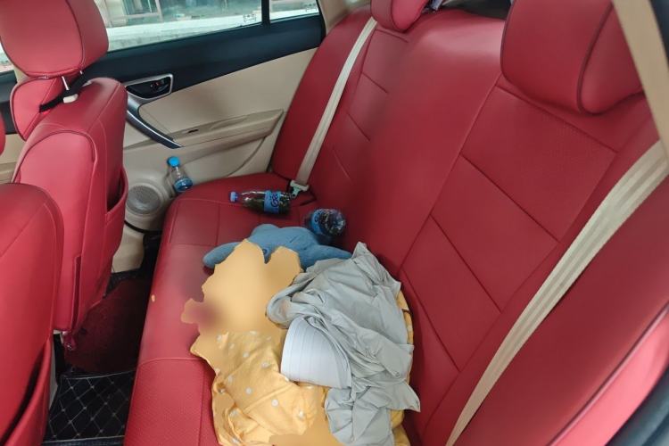 Used Soueast V5 Lingzhi 2012 1.5L CVT Comfort Edition Left Rear Seat