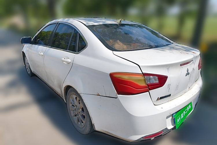 Used Soueast V5 Lingzhi 2012 1.5L Manual Comfort Edition Rear Left 45 Deg