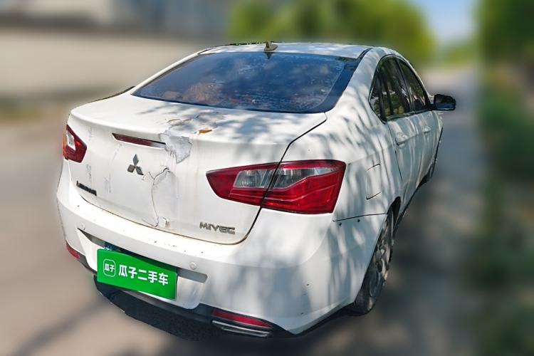 Used Soueast V5 Lingzhi 2012 1.5L Manual Comfort Edition Rear Right 45 Deg