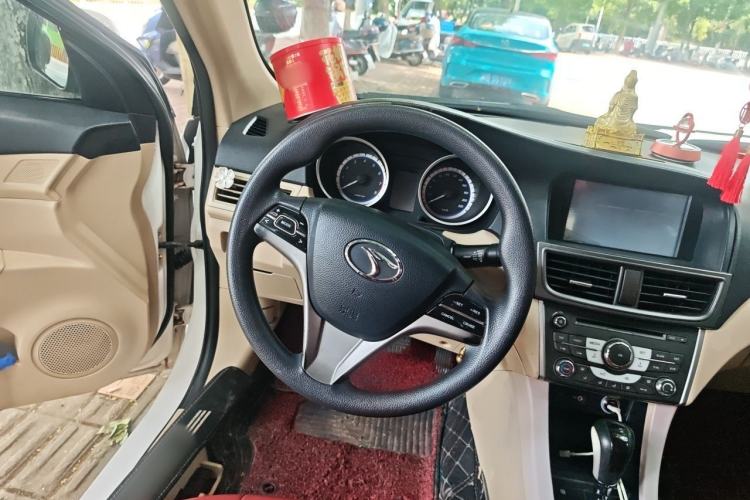 Used Soueast V5 Lingzhi 2012 1.5L CVT Comfort Edition Steering Wheel