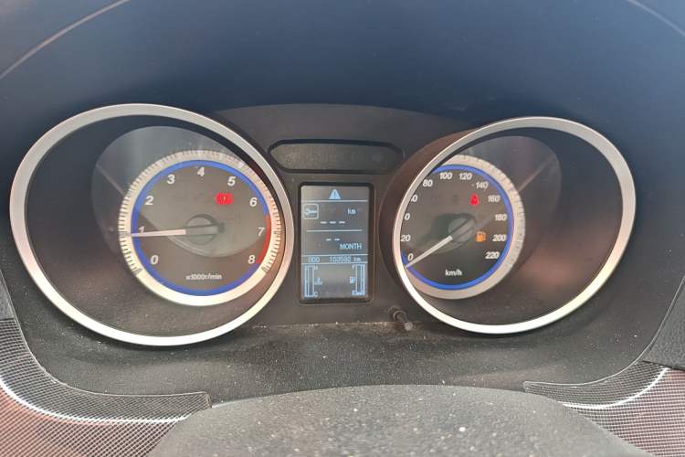 Used Soueast V5 Lingzhi 2012 1.5L Manual Standard Edition Instrument Cluster