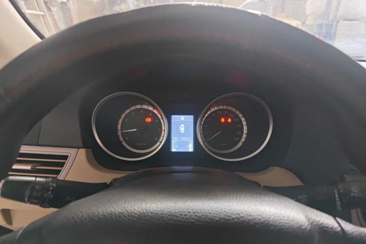 Used Soueast V5 Lingzhi 2013 1.5L Manual ZhiShang Model Instrument Cluster