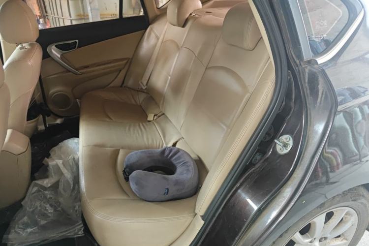 Used Soueast V5 Lingzhi 2013 1.5L Manual ZhiShang Model Left Rear Seat