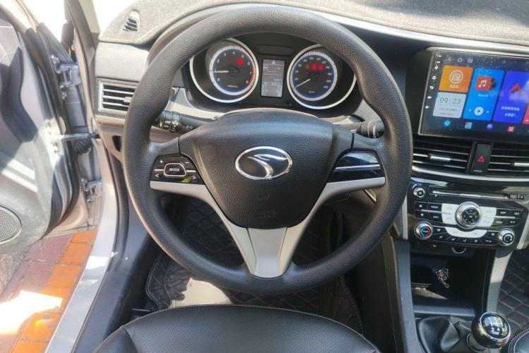 Used Soueast V5 Lingzhi 2013 1.5L Manual Flagship CNG Model Steering Wheel