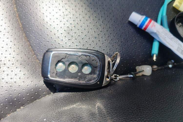 Used Soueast V5 Lingzhi 2013 1.5L Manual Flagship CNG Model Vehicle Key