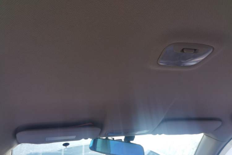 Used Soueast V5 Lingzhi 2013 1.5L Manual Standard CNG Model Headliner