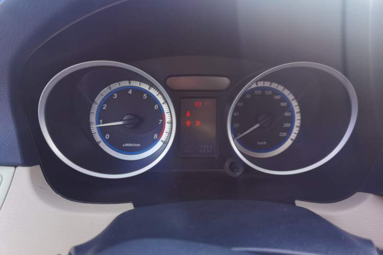 Used Soueast V5 Lingzhi 2013 1.5L Manual Standard CNG Model Instrument Cluster