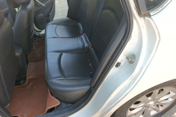 Used Soueast V5 Lingzhi 2013 1.5L Manual ZhiShang Model Left Rear Seat