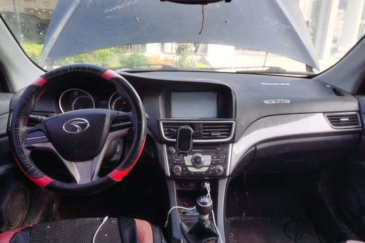 Used Soueast V5 Lingzhi 2014 1.5L Manual Sytle Xuya Center Console