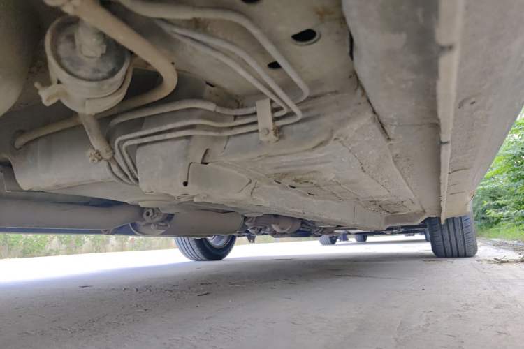 Used Soueast V5 Lingzhi 2014 1.5T Manual Qukong Version Chassis Rear Right