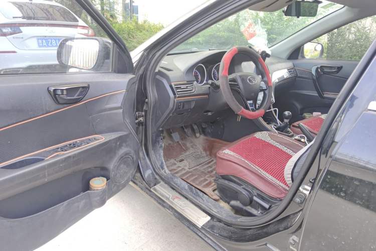 Used Soueast V5 Lingzhi 2014 1.5T Manual Qukong Version Driver Seat