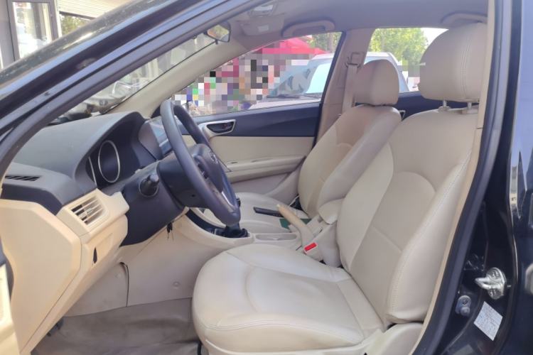 Used Soueast V5 Lingzhi 2014 1.5L Manual Comfort Model Left Front Seat