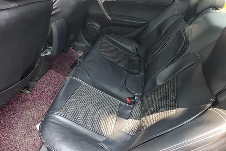 Used Soueast V5 Lingzhi 2014 1.5L Manual Sytle Xuya Left Rear Seat