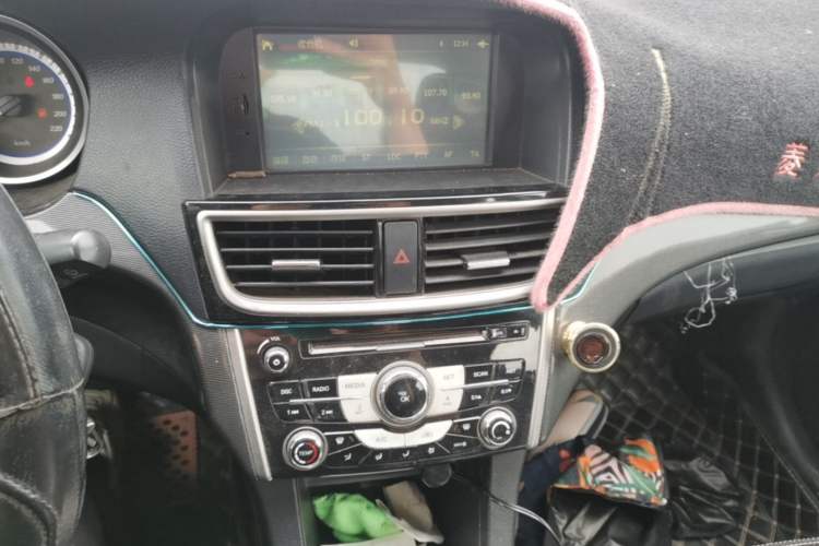 Used Soueast V5 Lingzhi 2014 1.5L Manual Sytle Xuya Audio And AC Panel