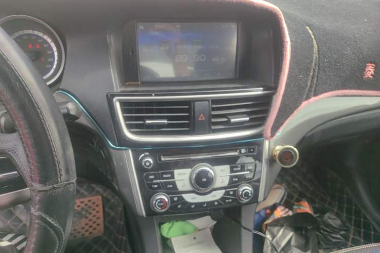 Used Soueast V5 Lingzhi 2014 1.5L Manual Sytle Xuya Audio And AC Panel