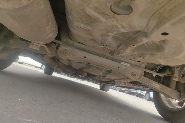 Used Soueast V5 Lingzhi 2014 1.5L Manual Sytle Xuya Chassis Rear