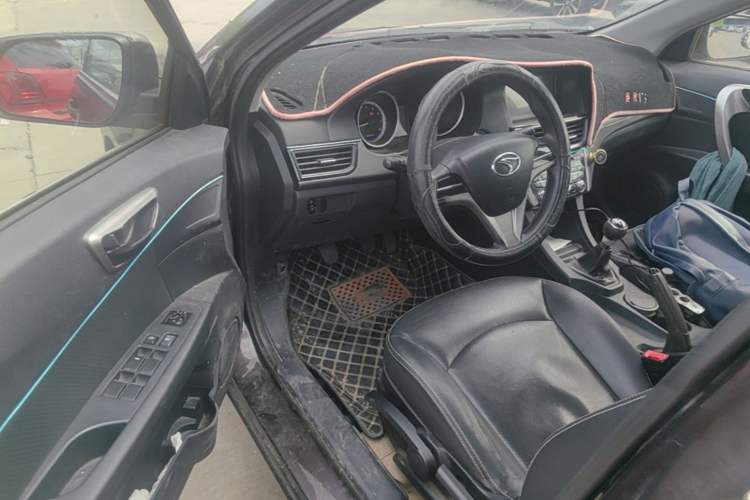 Used Soueast V5 Lingzhi 2014 1.5L Manual Sytle Xuya Driver Seat