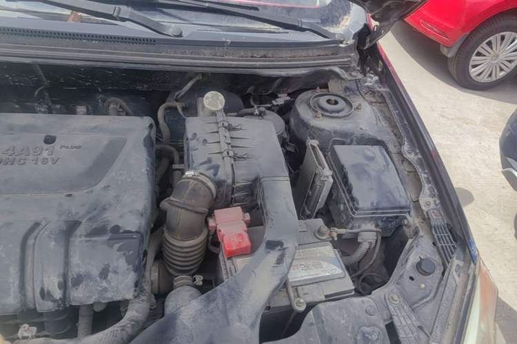 Used Soueast V5 Lingzhi 2014 1.5L Manual Sytle Xuya Engine Bay Left