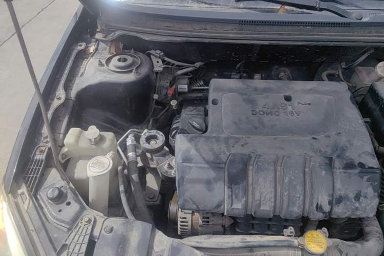 Used Soueast V5 Lingzhi 2014 1.5L Manual Sytle Xuya Engine Bay Right