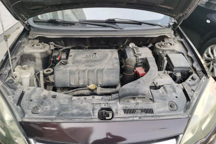 Used Soueast V5 Lingzhi 2014 1.5L Manual Comfort Model Engine Bay