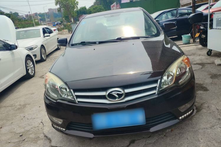 Used Soueast V5 Lingzhi 2014 1.5L Manual Sytle Xuya Exterior 1