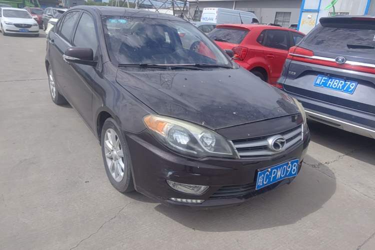 Used Soueast V5 Lingzhi 2014 1.5L Manual Sytle Xuya Front Right 45 Deg