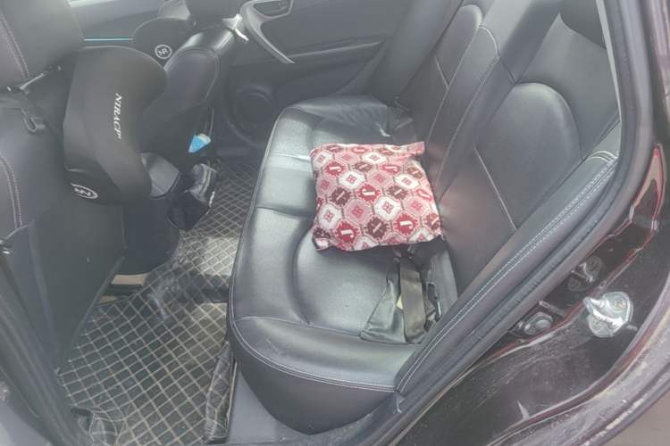 Used Soueast V5 Lingzhi 2014 1.5L Manual Sytle Xuya Left Rear Seat