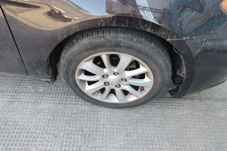 Used Soueast V5 Lingzhi 2014 1.5L Manual Sytle Xuya Right Front Wheel Hub