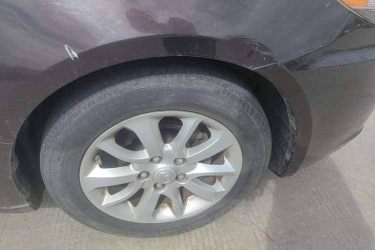 Used Soueast V5 Lingzhi 2014 1.5L Manual Sytle Xuya Right Front Wheel Hub