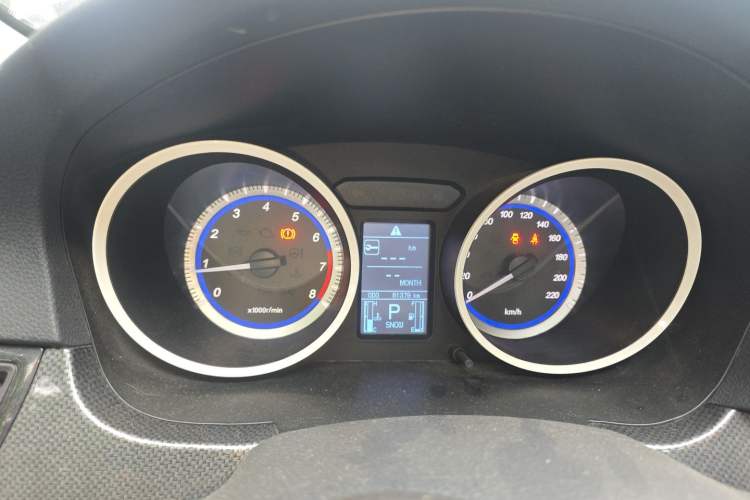 Used Soueast V5 Lingzhi 2014 1.5T CVT Fun-Drive Version Instrument Cluster