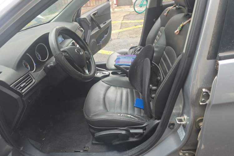 Used Soueast V5 Lingzhi 2014 1.5T CVT Fun-Drive Version Left Front Seat