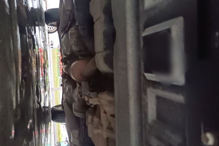 Used Soueast V5 Lingzhi 2014 1.5L Manual Luxury Model Chassis Front