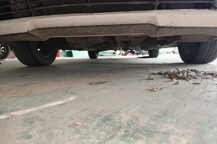 Used Soueast V5 Lingzhi 2014 1.5L Manual Comfort Model Chassis Front