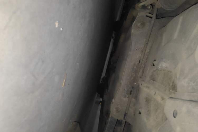 Used Soueast V5 Lingzhi 2014 1.5T Manual RuiKong Edition Chassis Rear