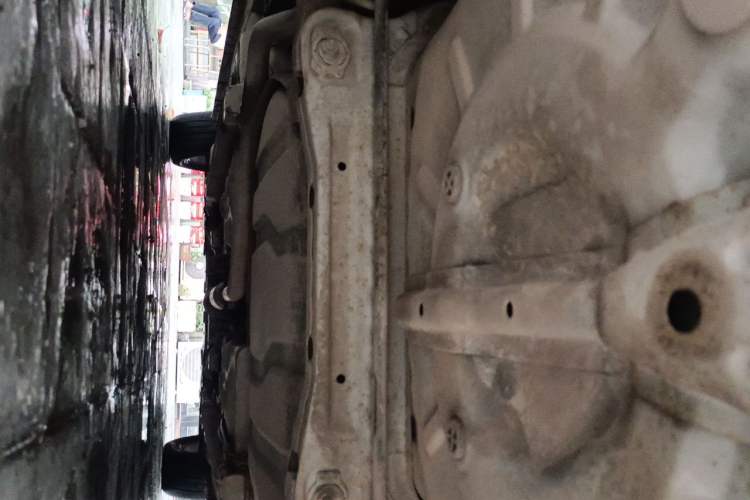 Used Soueast V5 Lingzhi 2014 1.5L Manual Luxury Model Chassis Rear