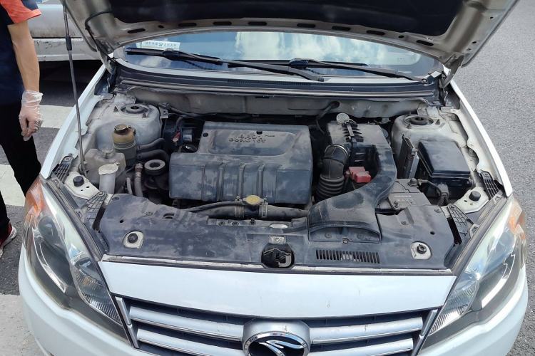 Used Soueast V5 Lingzhi 2014 1.5L Manual Luxury Model Engine Bay