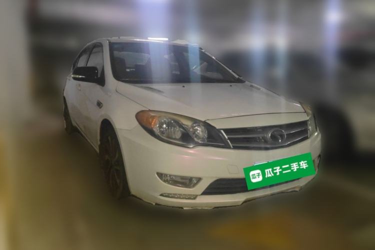 Used Soueast V5 Lingzhi 2014 1.5T Manual RuiKong Edition Front Right 45 Deg