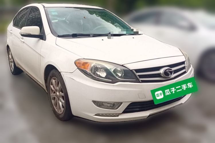 Used Soueast V5 Lingzhi 2014 1.5L Manual Luxury Model Front Right 45 Deg