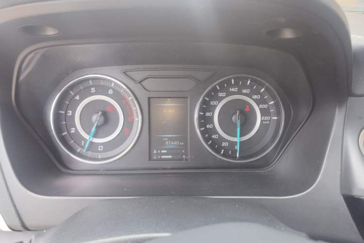 Used Soueast V5 Lingzhi 2014 1.5L Manual Luxury Model Instrument Cluster