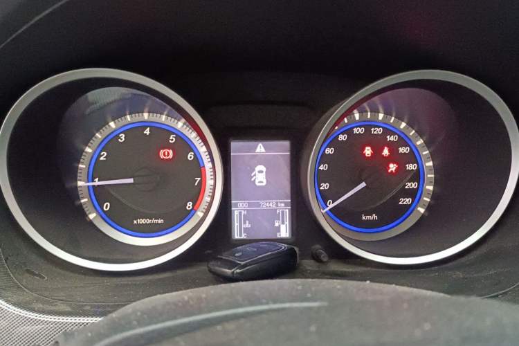 Used Soueast V5 Lingzhi 2014 1.5L Manual Luxury Model Instrument Cluster