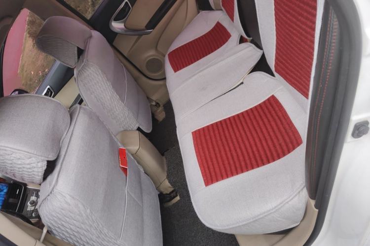 Used Soueast V5 Lingzhi 2014 1.5L Manual Standard Edition Left Rear Seat
