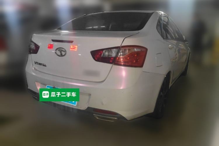 Used Soueast V5 Lingzhi 2014 1.5T Manual RuiKong Edition Rear Right 45 Deg