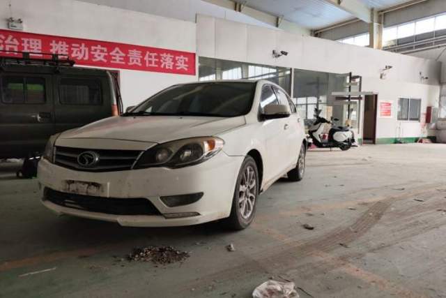 Used Soueast V5 Lingzhi 2014 1.5L Manual Comfort Model