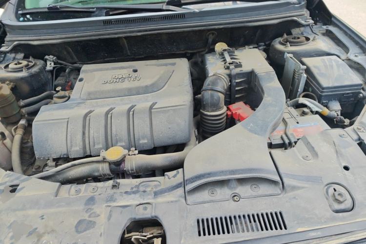 Used Soueast V5 Lingzhi 2015 Plus 1.5L Manual Smart Edition Engine Bay