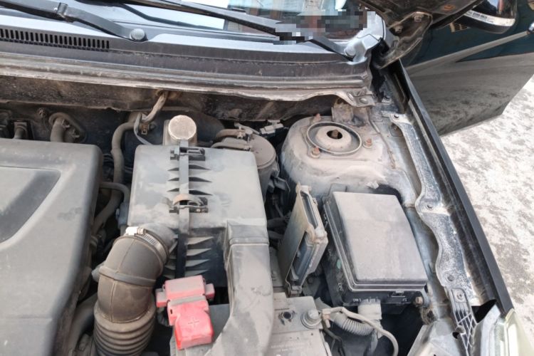 Used Soueast V5 Lingzhi 2015 Plus 1.5L Manual ZhiZun Version Engine Bay Left