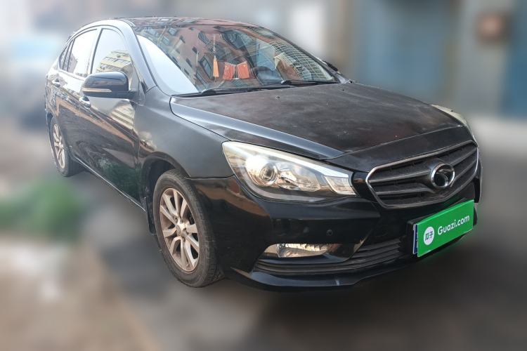 Used Soueast V5 Lingzhi 2015 Plus 1.5L Manual ZhiZun Version Front Right 45 Deg