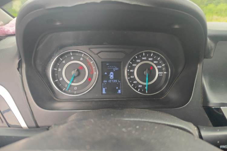 Used Soueast V5 Lingzhi 2015 Plus 1.5L Manual Smart Edition Instrument Cluster